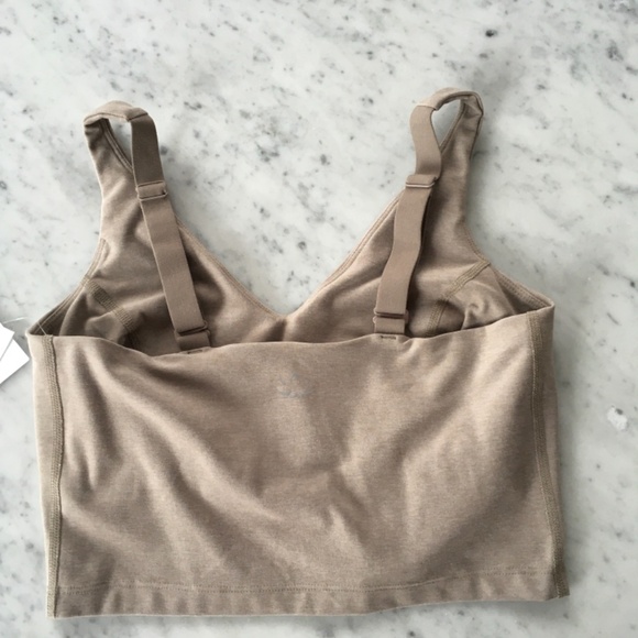 Beyond Yoga tank top - Picture 3 of 5